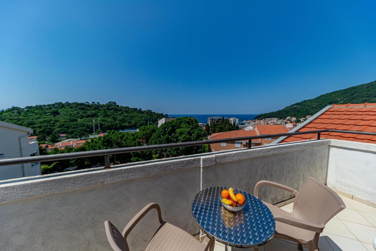 Apartment Knezevic Petrovac Exterior photo