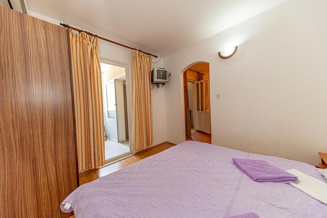 Apartment Knezevic Petrovac Exterior photo