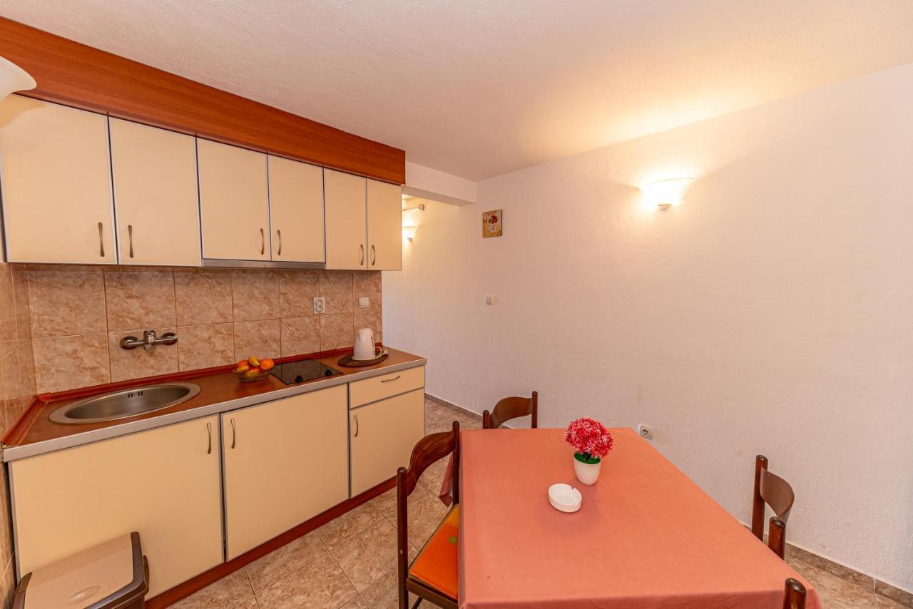 Apartment Knezevic Petrovac Exterior photo